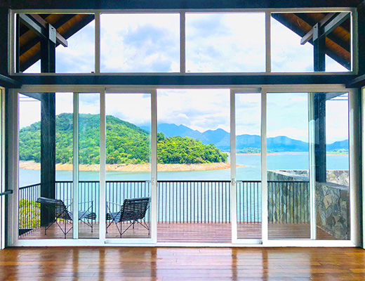 Sliding doors